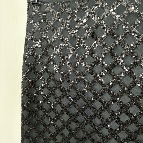 Ann Taylor black sequins midi skirt size 2 new - Picture 2 of 5